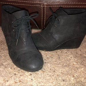 Black toms booties